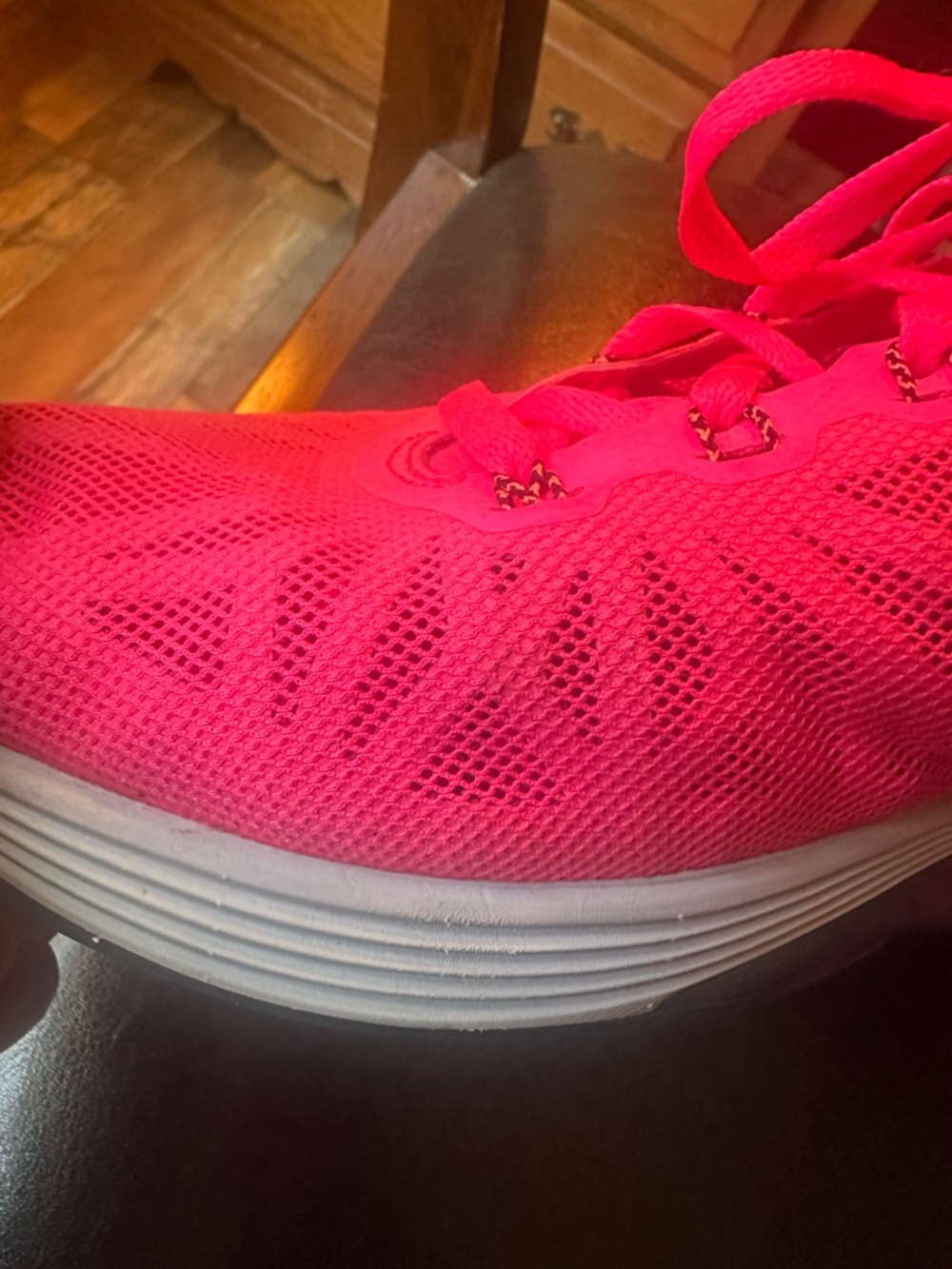 Nike Women's Neon Pink Lightweight Running Shoes - Picture 6 of 13